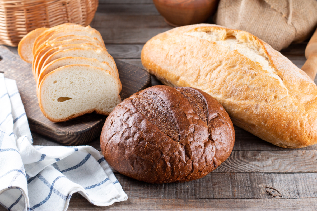 Brot, das mehrere Tage lang frisch bleibt? Hier ist ein einfacher Tipp von Oma, der am besten funktioniert!
