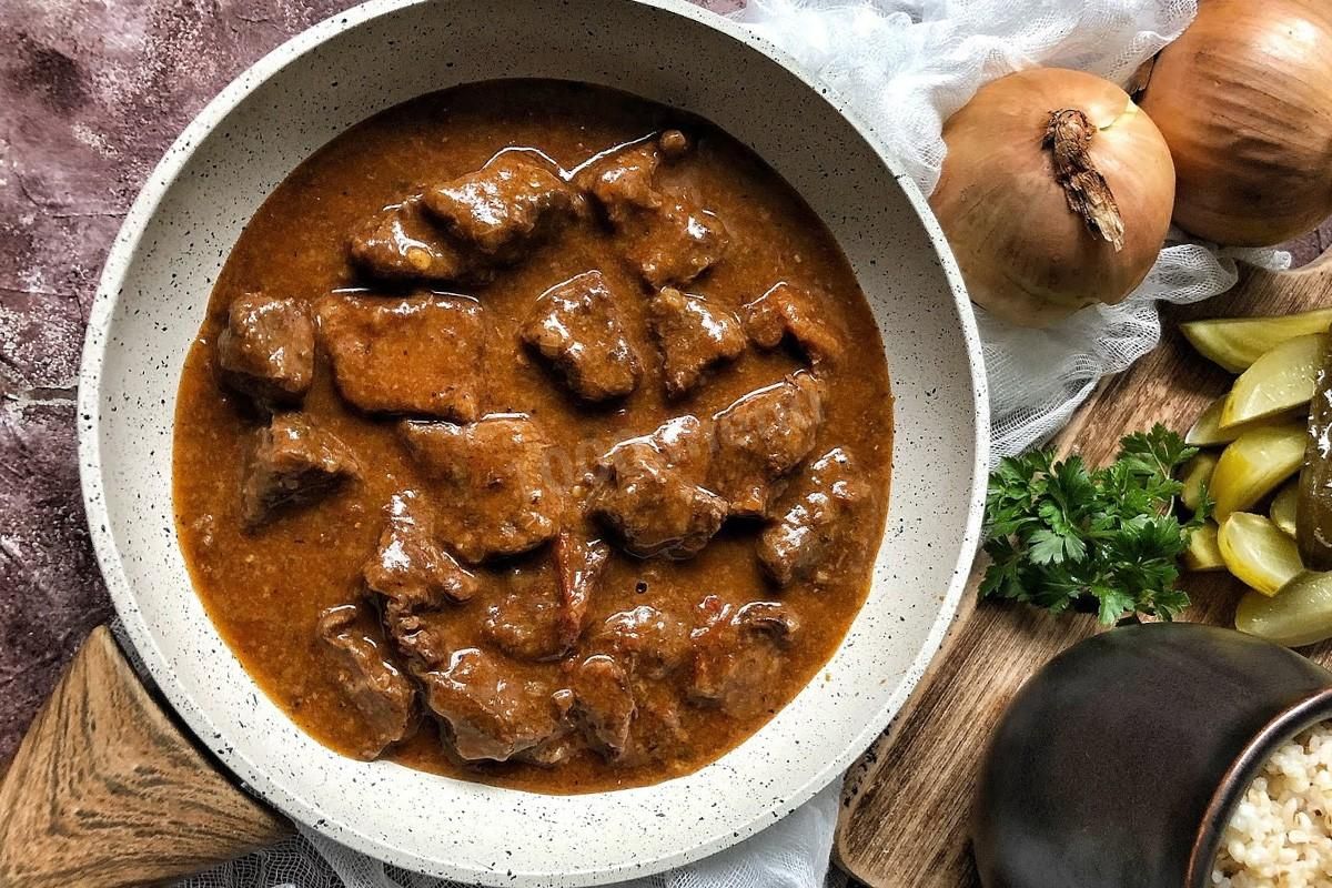 Rindfleisch wird nie wieder zäh und trocken sein. Ein halbes Glas dieser Flüssigkeit wirkt Wunder