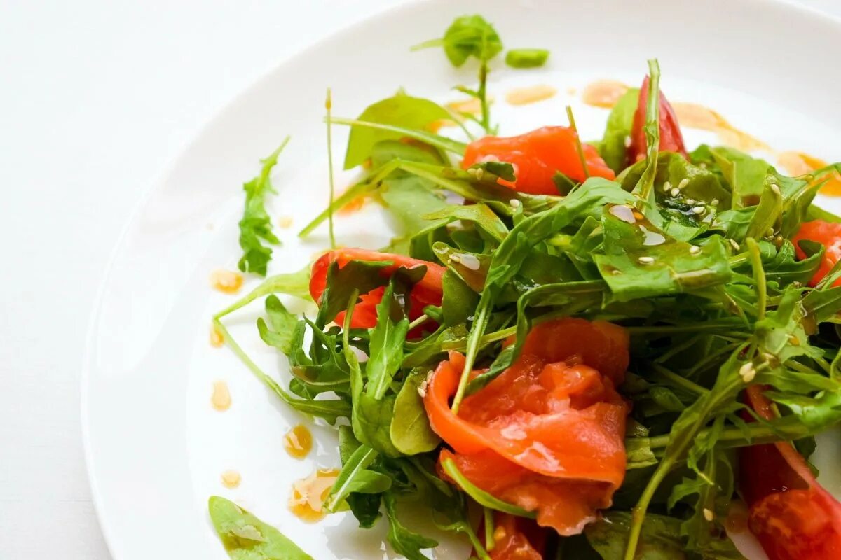 Dieser leichte Salat zum Mittagessen ist eine echte Portion Gesundheit. Er ist leicht verdaulich und voller Vitamine.