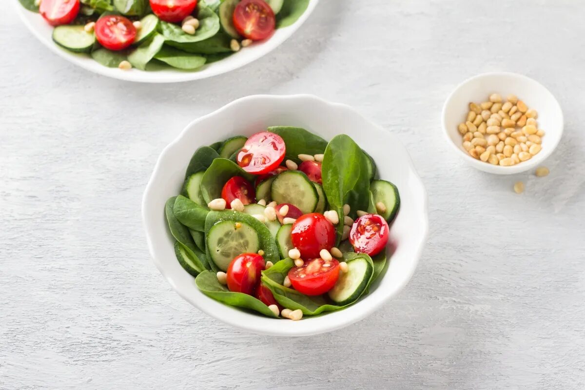 Dieser leichte Salat zum Mittagessen ist eine echte Portion Gesundheit. Er ist leicht verdaulich und voller Vitamine.