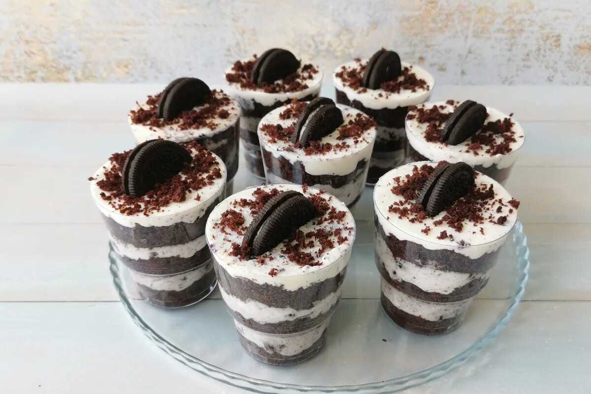 Rezept für ein Dessert mit Oreo-Keksen im Glas, ohne Backofen, fertig in 5 Minuten