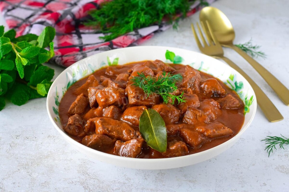 Rindfleisch wird nie wieder zäh und trocken sein. Ein halbes Glas dieser Flüssigkeit wirkt Wunder